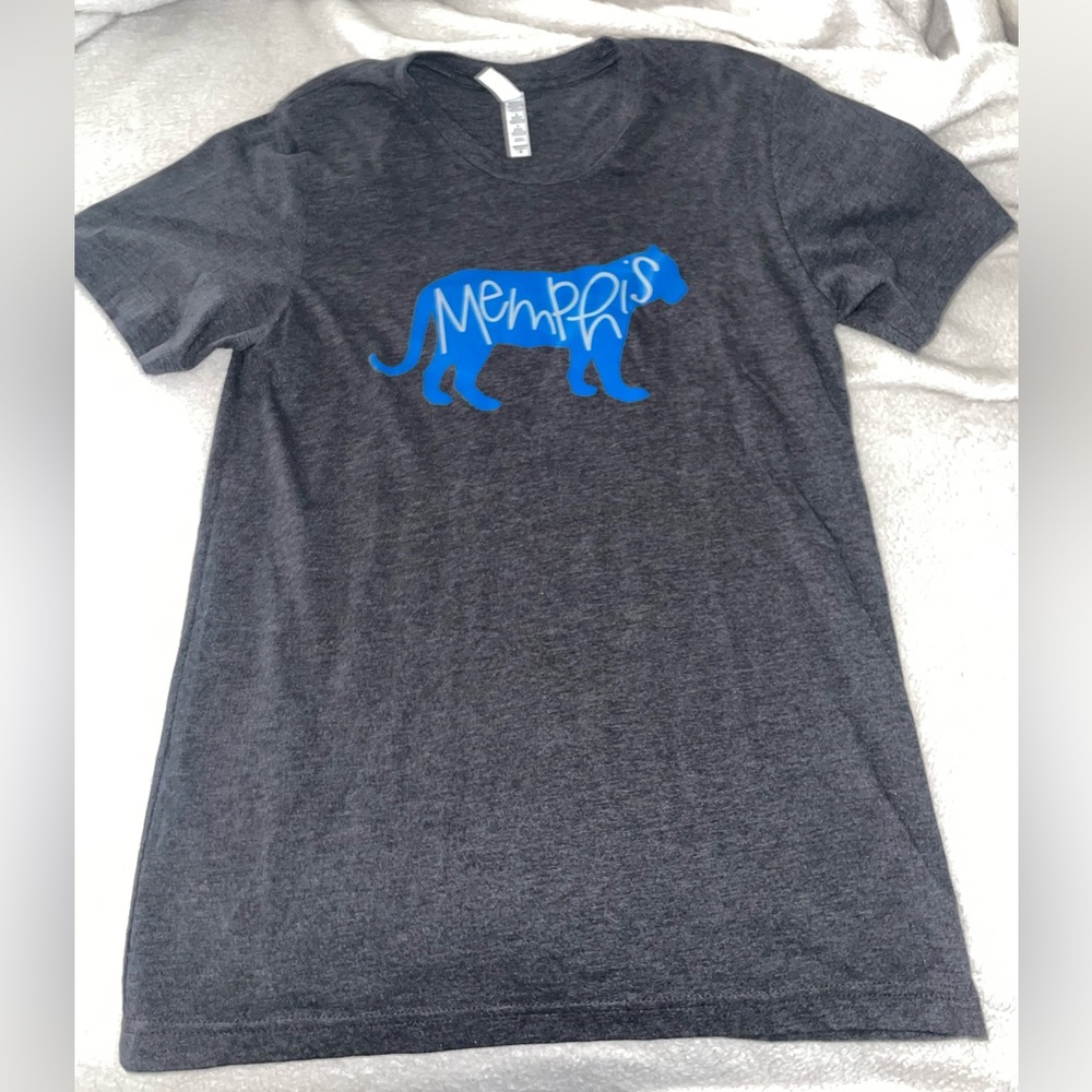 Etsy - MEMPHIS TIGERS Graphic Tee T-Shirt